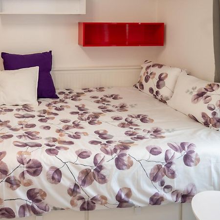 Apartamento Colorful Studio With Balcony - Free Parking Sofía Exterior foto