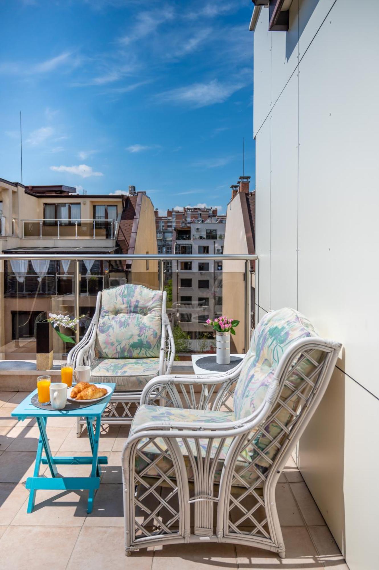 Apartamento Colorful Studio With Balcony - Free Parking Sofía Exterior foto